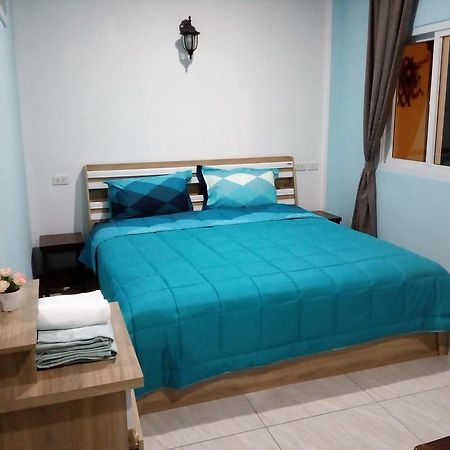 Baan Penny Hotel Пра Након Си Аютая Екстериор снимка