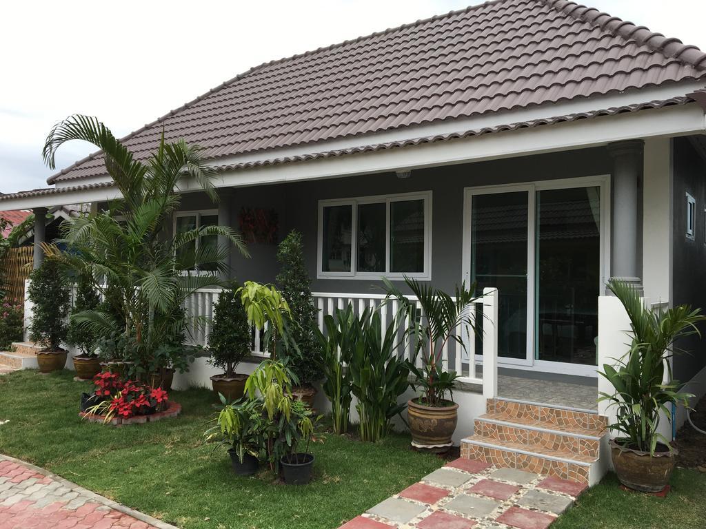 Baan Penny Hotel Пра Након Си Аютая Екстериор снимка